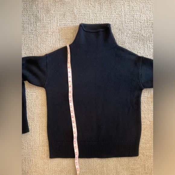 💕💜 Aritzia Wilfred Luxe 100% Cashmere Cyprie Mockneck Sweater Black XS EUC - Picture 9 of 10